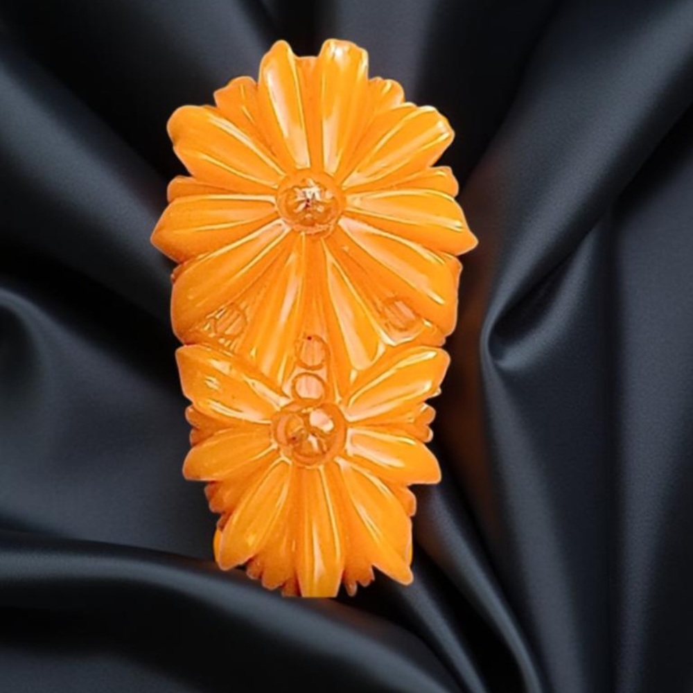 Vintage Bakelite butterscotch Carved flower clip made 1930 beautiful design